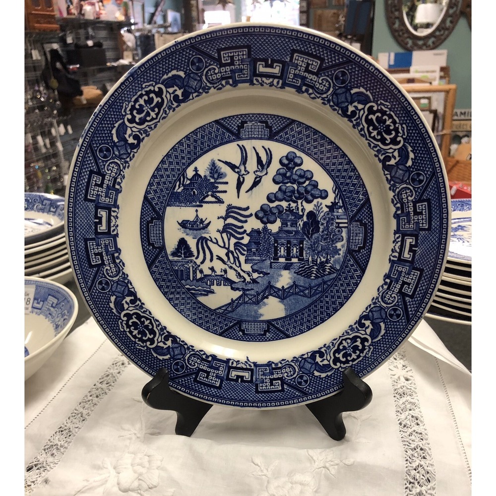 Vintage Homer Laughlin 10" Blue Willow Dinner Plate Made in USA E55N6